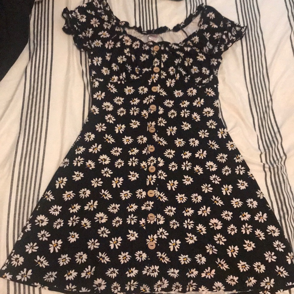 Black button flower dress